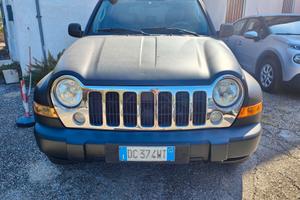 Jeep Cherokee 2.8 CRD