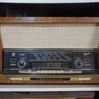 RADIO A VALVOLE D'EPOCA SOLO PER ESTIMATORI