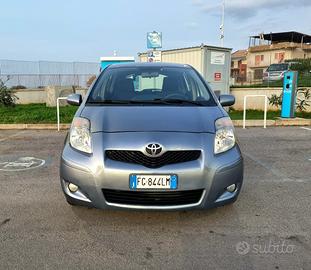 Toyota Yaris Restyling PARI AL NUOVO