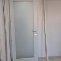 porta a vetro in vero legno laccata bianca. 