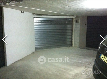Box/posto auto in Via Giovanni Carano Donvito