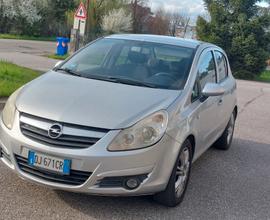 Opel Corsa 1.2 5 porte Easytronic Cosmo