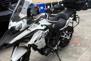 Moto Benelli TRK502x