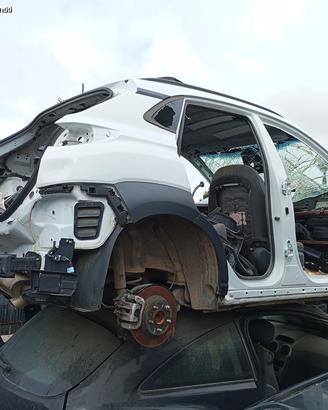 Hyundai kona scocca per taglio lamiera