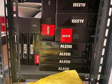 Servizio alessi per 8 persone in porcellana KU