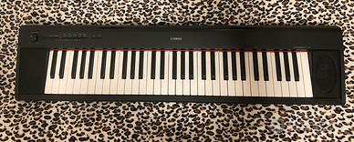 Tastiera Yamaha Piaggero Black NP-15 con accessori