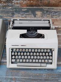 macchina da scrivere vintage 