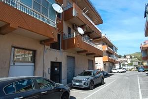 S. MARIA - Appartamento con posti auto