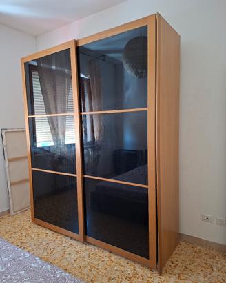 armadio e struttura letto