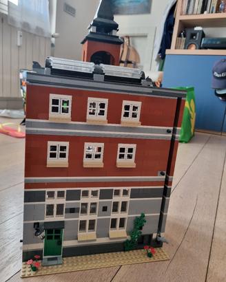 LEGO Creator Expert Town Hall 10224