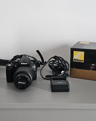 Nikon D3000 18-55 VR Kit