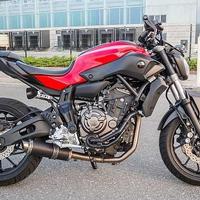 Thunder Titanium Black Roadsitalia Yamaha XSR 700