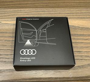 Accessori Originali Audi Led Data Plug USB Adapter