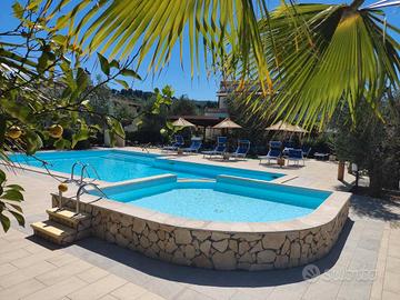 Appartamenti Per Vacanze con Piscina a Peschici