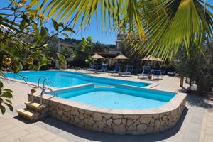 Appartamenti Per Vacanze con Piscina a Peschici