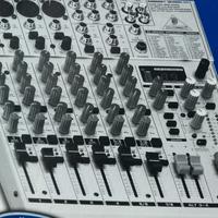 mixer passivo eurorack della behringer 