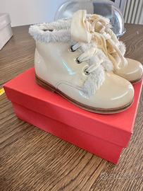 Scarpe clarys 24
