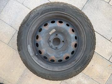 4 gomme termiche 165/65 R15 con cerchi in ferro