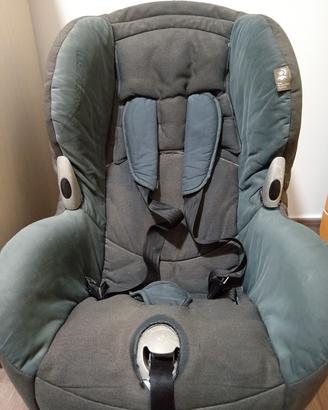 Seggiolone auto maxi cosi