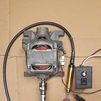 motore elettrico con regolatore di giri 