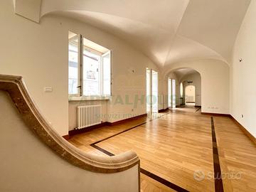 S1 - duplex ristrutturato palazzo storico
