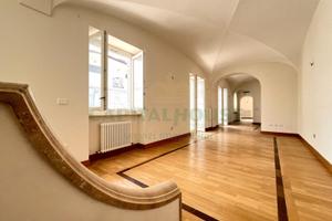 S1 - duplex ristrutturato palazzo storico