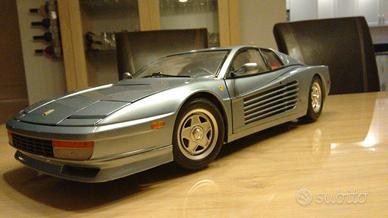 Ferrari Pocher Testarossa 1/8 ridipinta grigia (2)