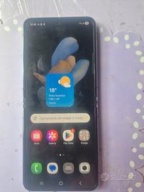 Samsung Galaxy flip 4 