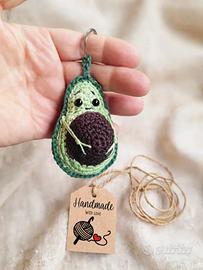 Portachiavi charm Avocado Amigurumi fatto a mano