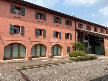 UFFICIO A MONTEBELLUNA