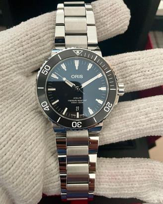 Oris Aquis Date