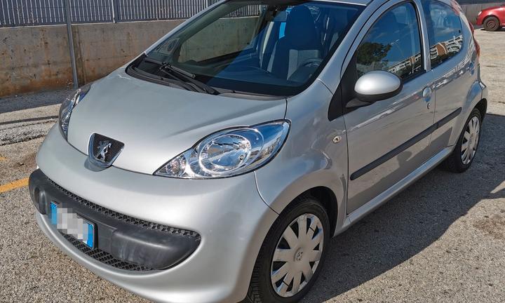 PEUGEOT 107 BENZINA 1.0, 50kw, 2007 neopatentati