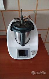 Bimby TM 5 con boccale e varoma completo