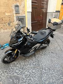 Honda x-adv 750