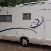Camper mansardato con garage