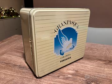 Scatola in latta colomba pasquale Perugina vintage