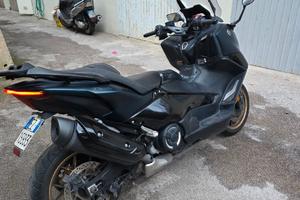 Yamaha T Max 560 - 2022 UNIPRO'