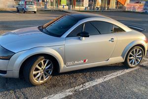 Audi TT mk1