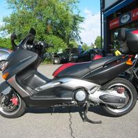 YAMAHA T MAX BLACK MAX
