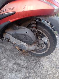 motore piaggio Beverly 250 Peugeot geopolis 250
