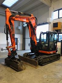 Miniescavatore Kubota KX080-4, braccio triplice
