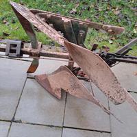 Vecchio Aradino bivomere voltello