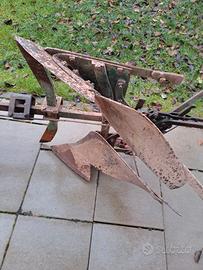 Vecchio Aradino bivomere voltello