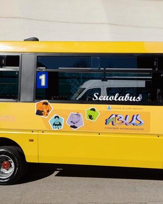 Scuolabus Iveco 65C15 Cacciamali 40 posti + 2