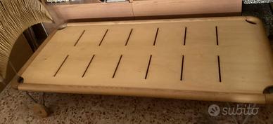 Letto singolo stilo Montessori.