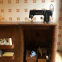Macchina per cucire vintage