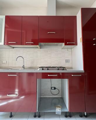 Cucina moderna Rosso lucido-metro Colli Albani RM