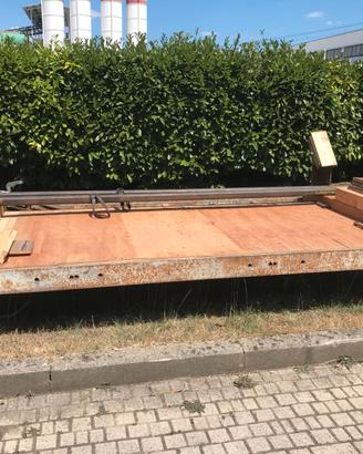 Carrello da cantiere per barche .