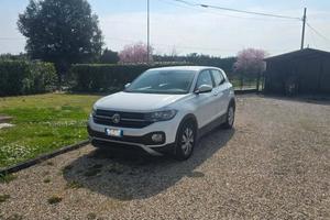 Auto Volkswagen T-Cross