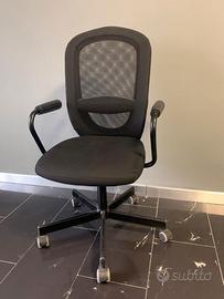 Poltrona con ruote da scrivania